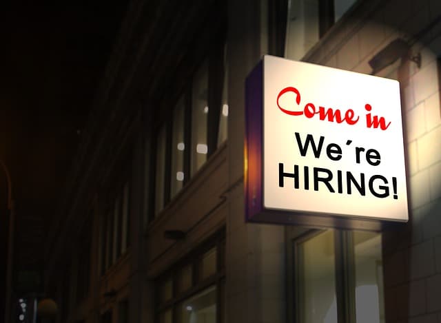 offre d'emploi sur facebook